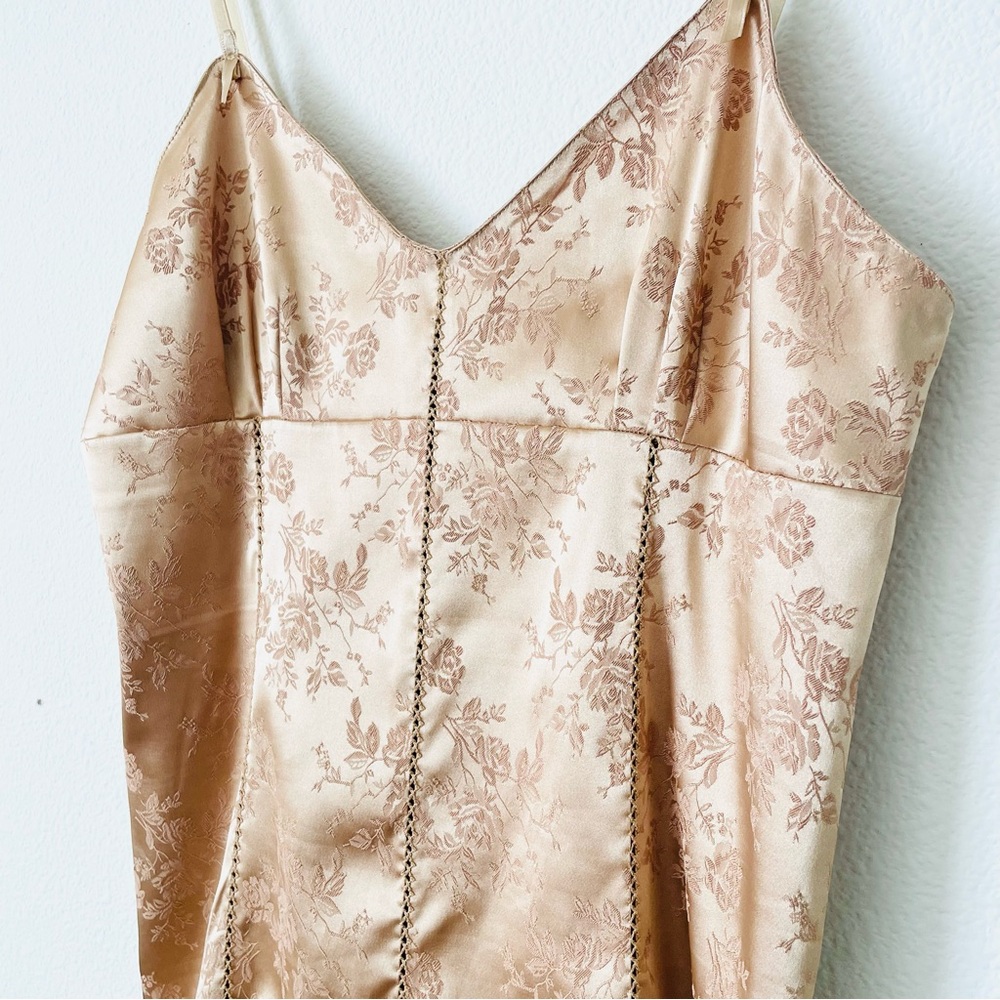 Vintage Victoria’s Secret MEDIUM gold lace back chemise slip lingerie - Picture 3 of 6